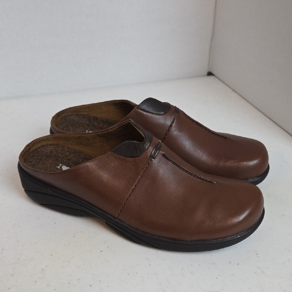 I🤎 Comfort Women Like New Brown Leather Slip-On Mule Shoes. Size 7.5